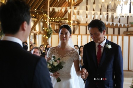 Beautiful Asian Winter Wedding at the Clock Barn, Hampshire - Jiyoun & Jack
