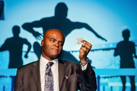 Kriss Akabusi MBE with Olympic Gold Medal